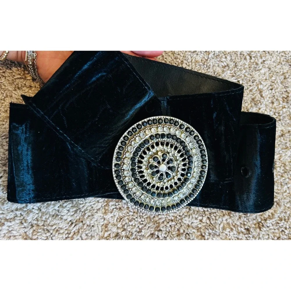 Vintage Black Crushed Velvet Vampy Whisgoth Belt Rhinestone Medallion Buckle
